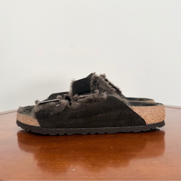 Birkenstock Arizona Shearling Lined Leather Strap Sandals | EU 37 - Picture 5 of 8